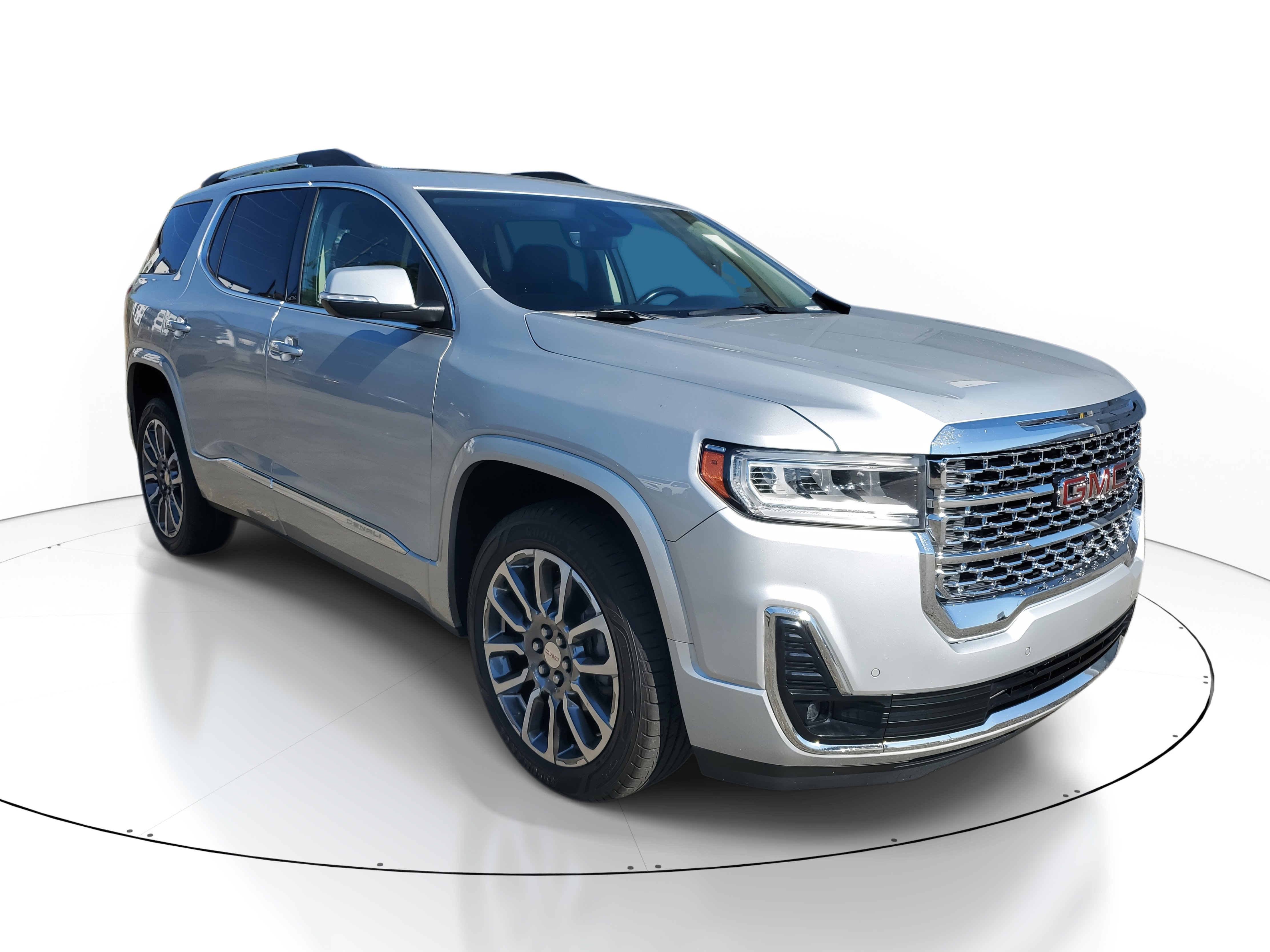 Used 2020 GMC Acadia Denali w/ Technology Package image 2