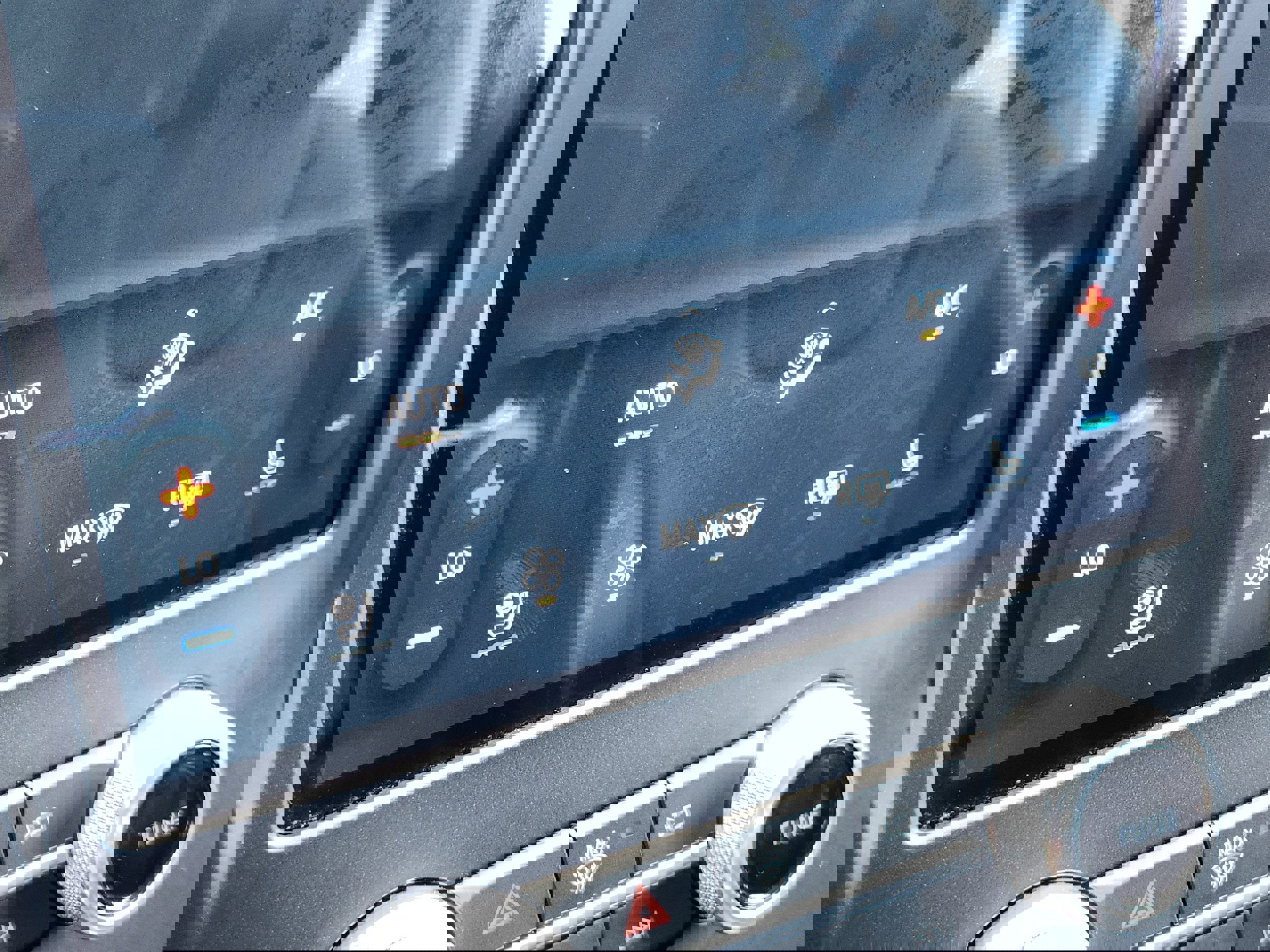 Used 2022 Ford Edge Titanium image 23