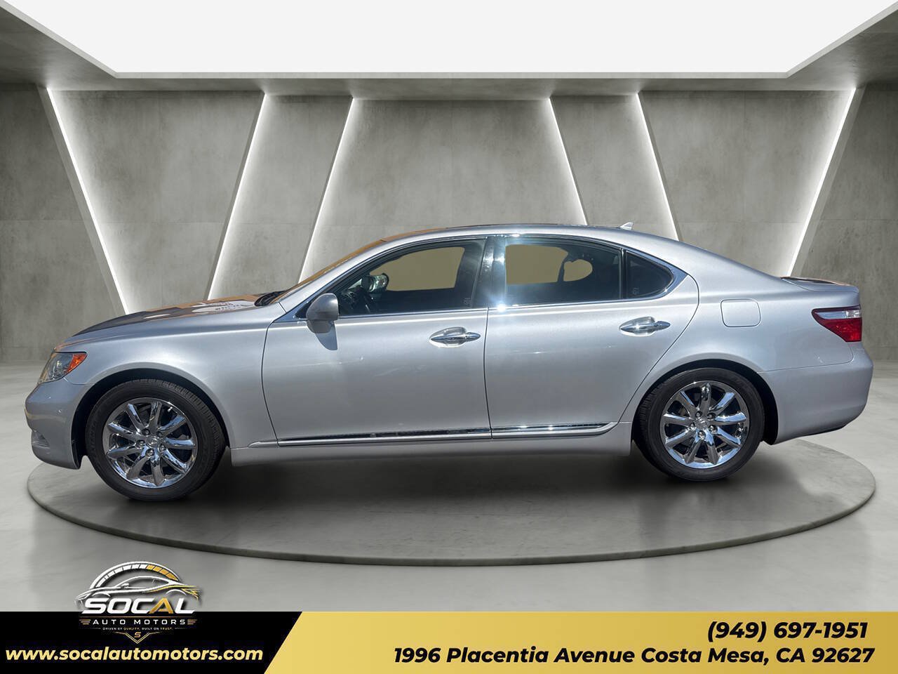 Used 2007 Lexus LS 460 RWD image 2