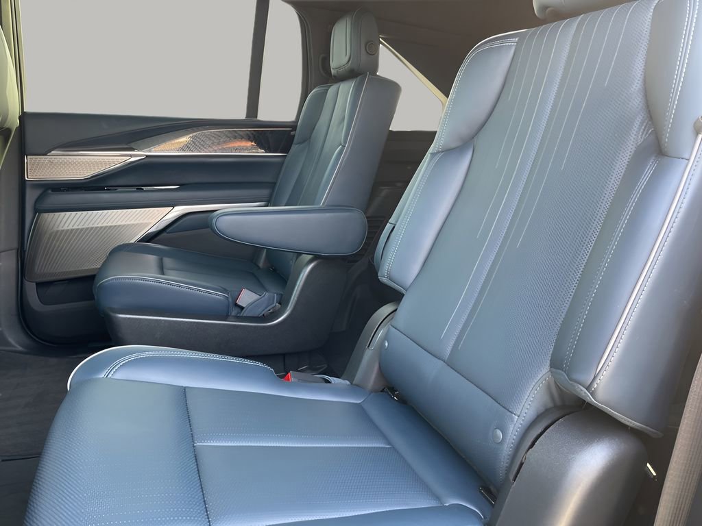 New 2025 Cadillac Escalade IQ Sport 2 image 21