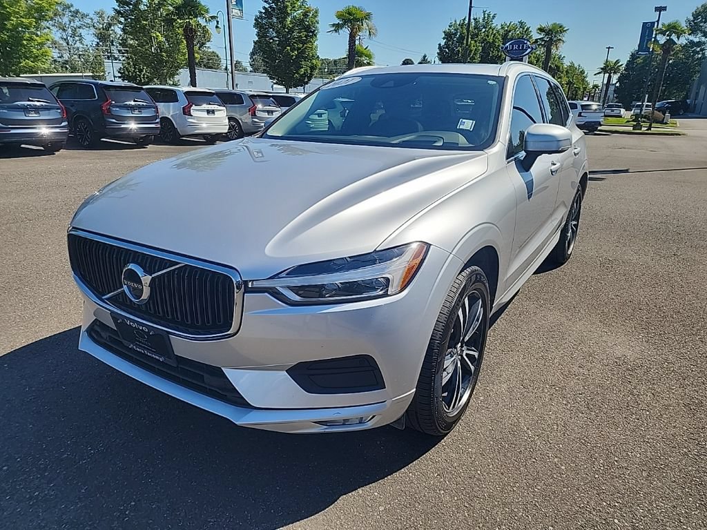 Used 2021 Volvo XC60 T5 Momentum w/ Protection Package AWD/4WD image 1
