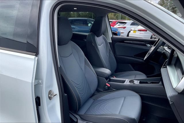 New 2025 Volkswagen Tiguan SE AWD/4WD image 28