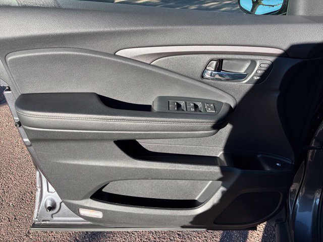 Used 2023 Honda Ridgeline RTL-E image 7