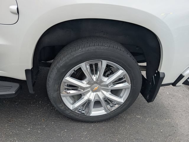 Used 2023 Chevrolet Silverado 1500 High Country w/ High Country Premium Package AWD/4WD image 24