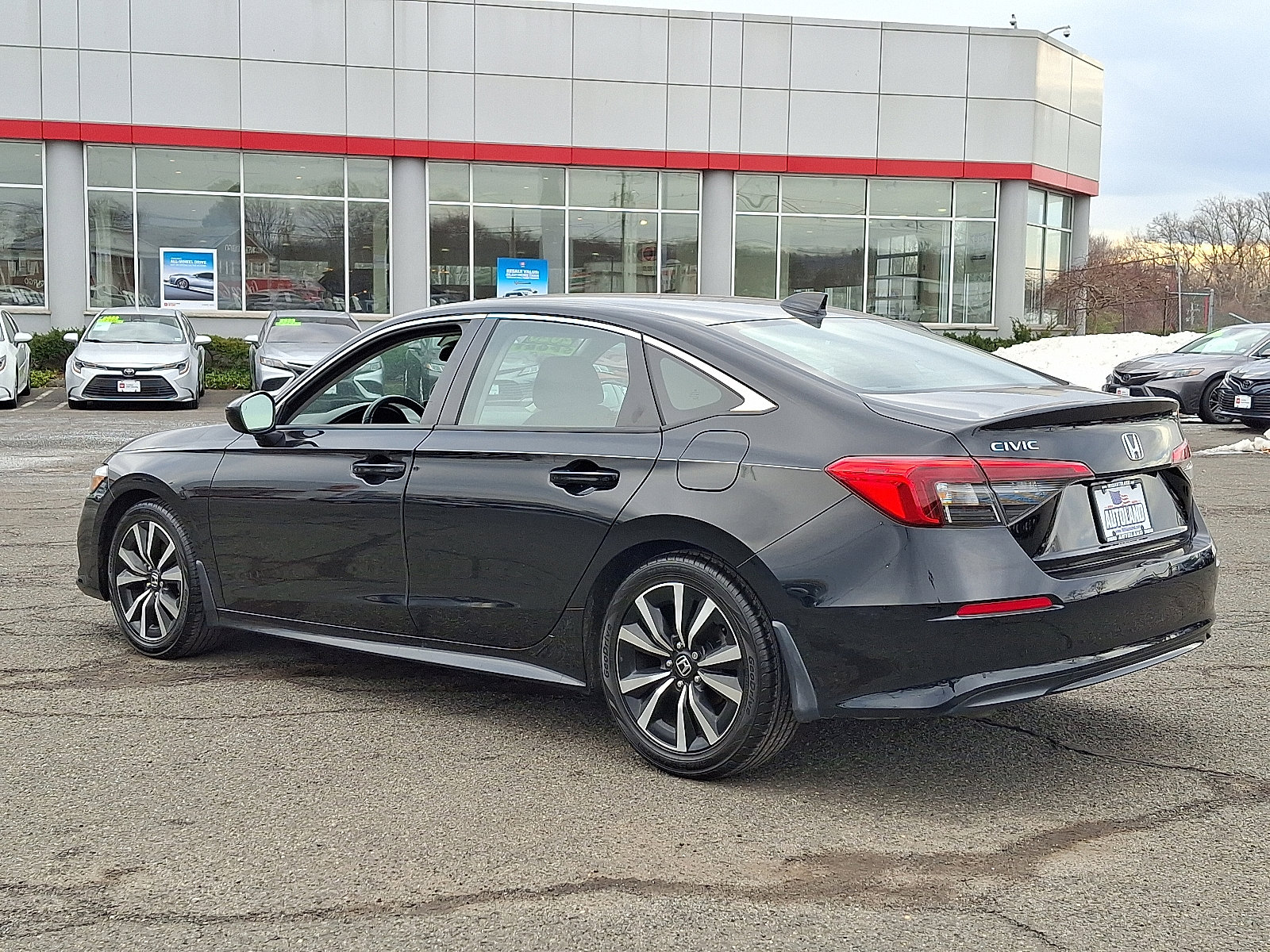 Used 2023 Honda Civic EX image 5