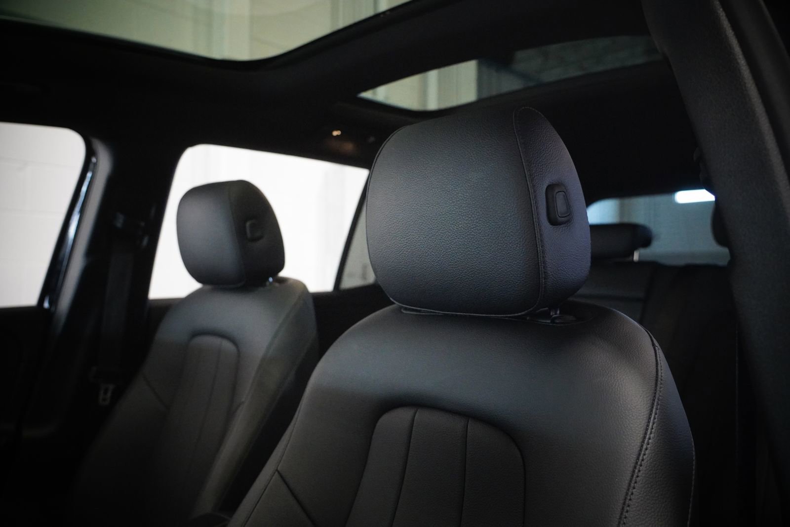 Used 2023 Mercedes-Benz GLB 250 4MATIC image 13