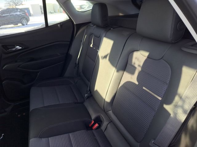 Used 2025 Chevrolet Trax LT w/ Driver Confidence Package image 13