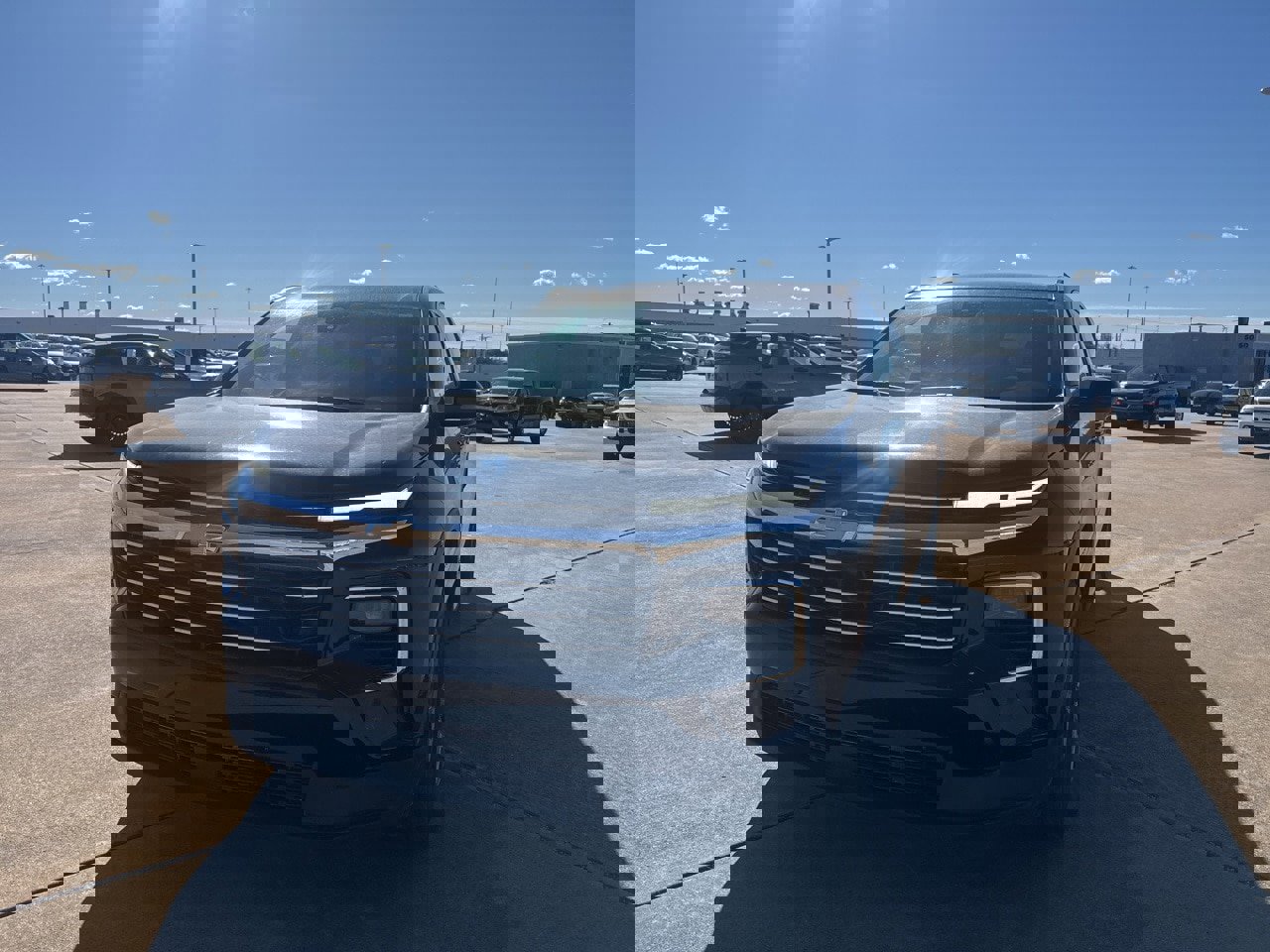 Used 2025 Chevrolet Traverse LT image 4