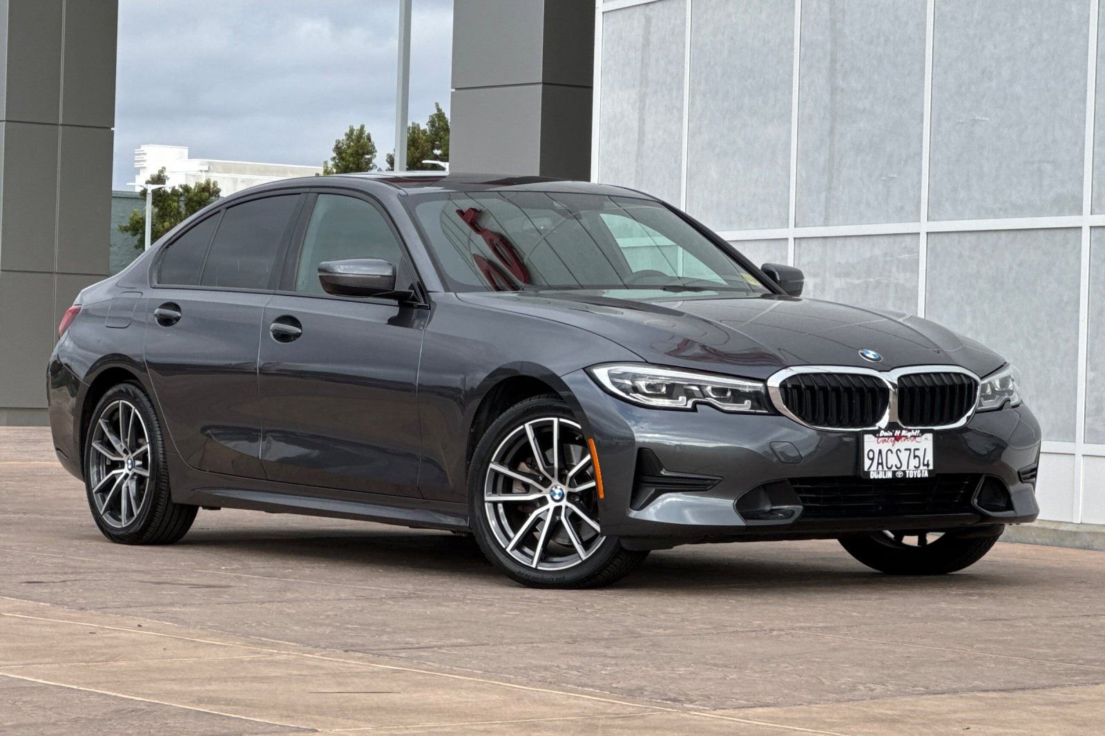 Used 2022 BMW 330i xDrive Sedan w/ Convenience Package image 2