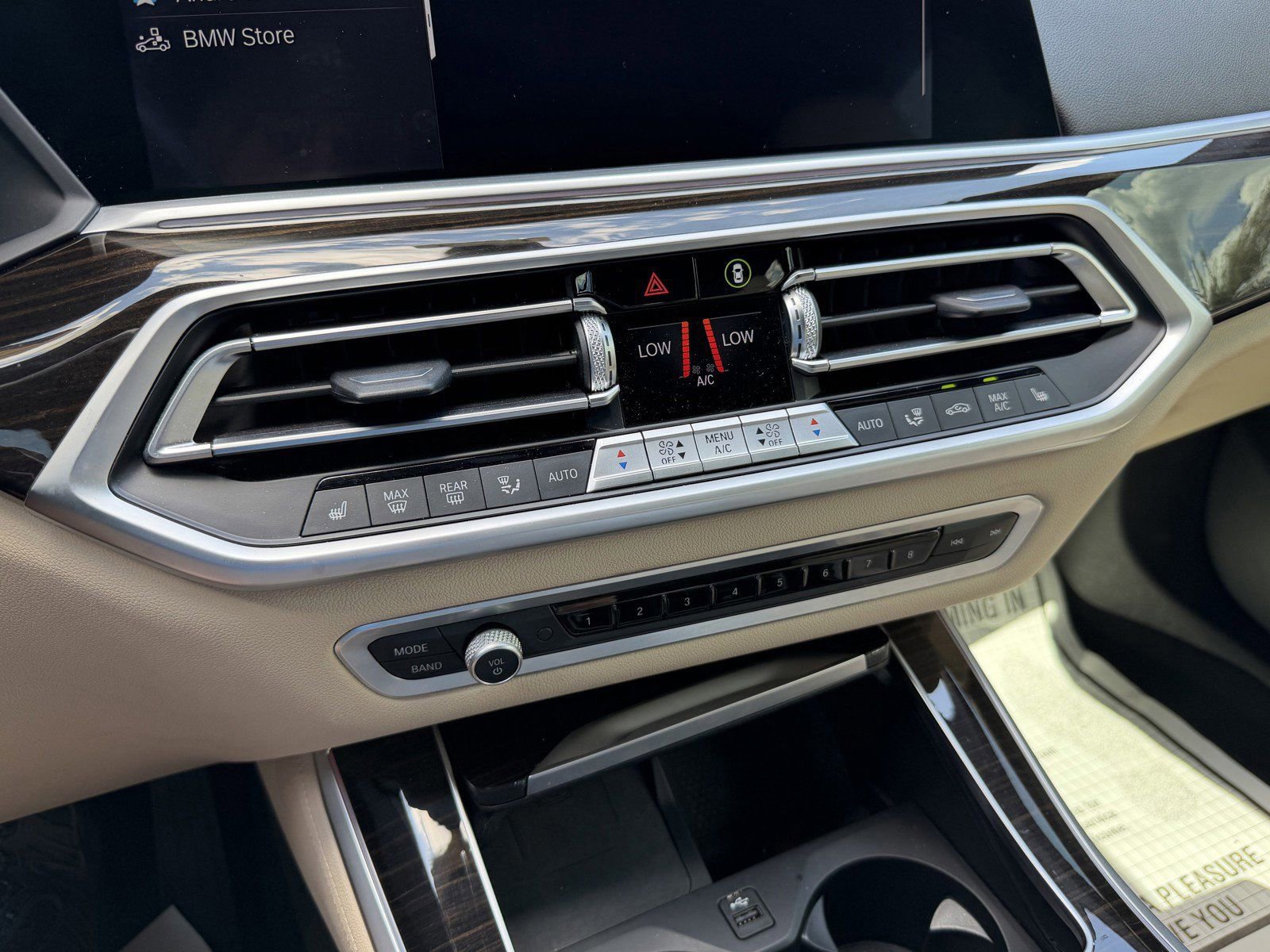 Used 2021 BMW X5 xDrive40i w/ Premium Package AWD/4WD image 34