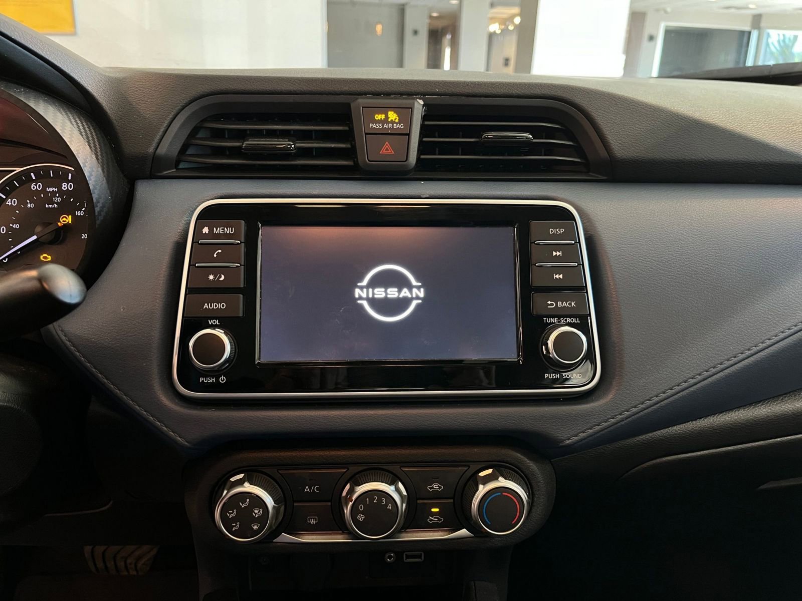 Used 2025 Nissan Versa SV image 20