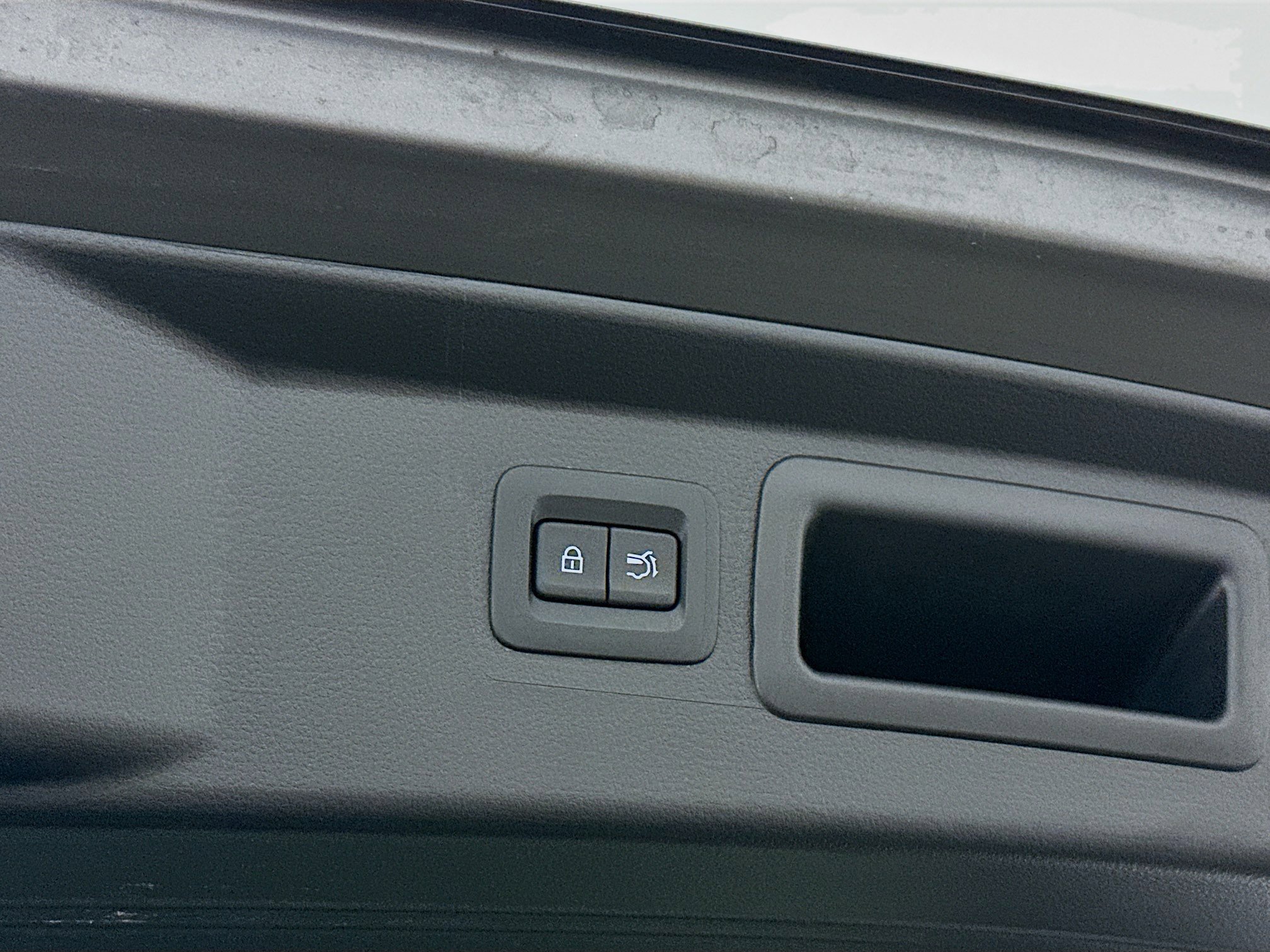 Used 2025 MAZDA CX-50 AWD 2.5 S w/ Premium Package image 32