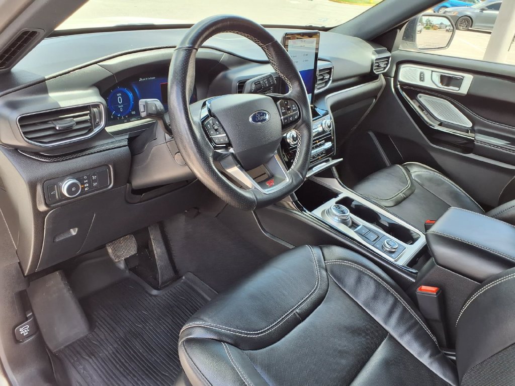 Used 2022 Ford Explorer ST w/ ST Street Pack AWD/4WD image 24