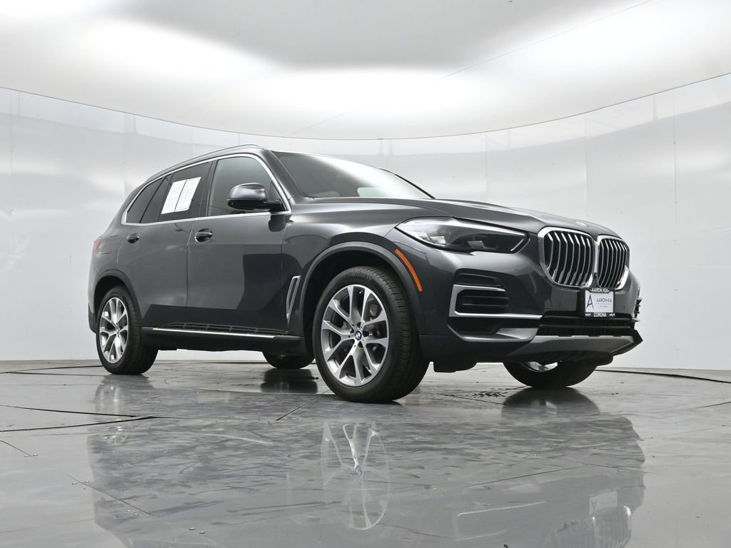 Used 2023 BMW X5 xDrive40i AWD/4WD image 49