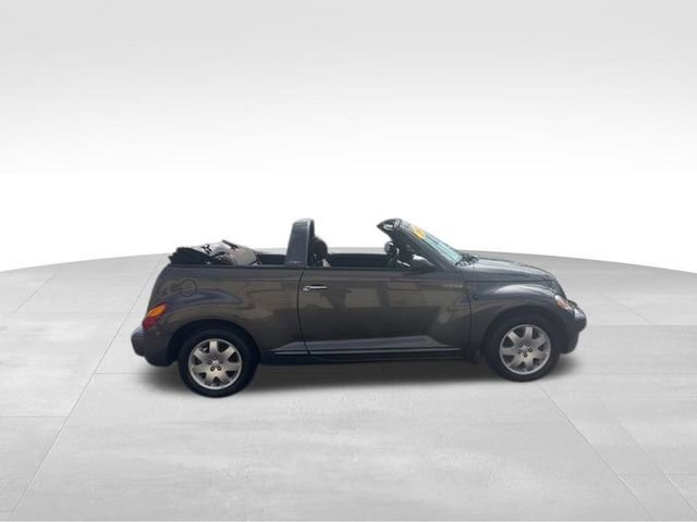 Used 2005 Chrysler PT Cruiser Touring FWD image 2
