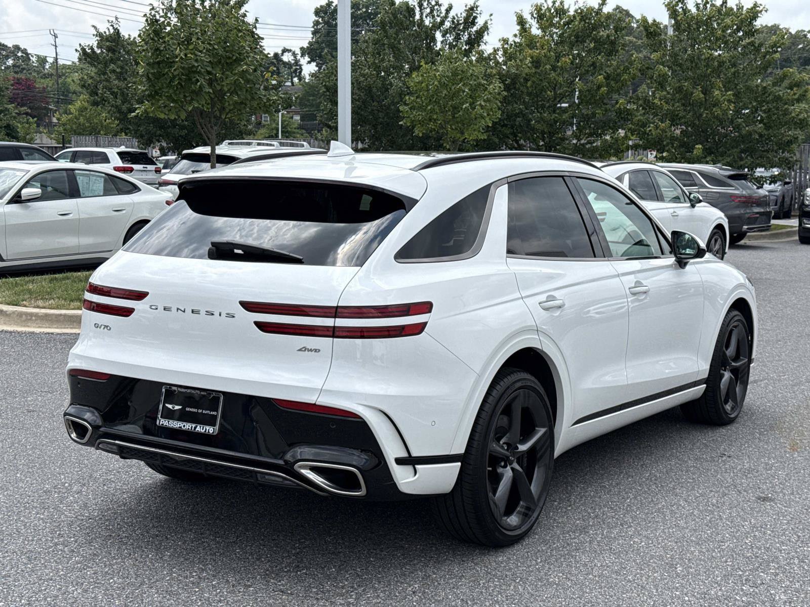 Used 2026 Genesis GV70 2.5T Sport Prestige AWD/4WD image 4