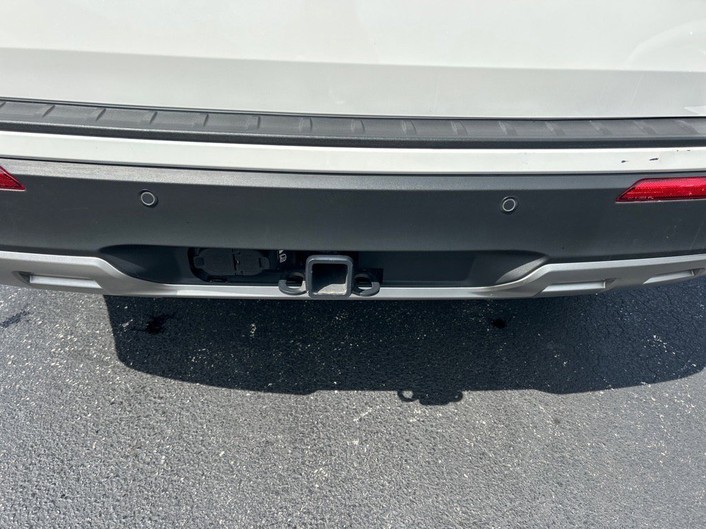 Used 2023 Ford Explorer XLT w/ Equipment Group 202A image 15