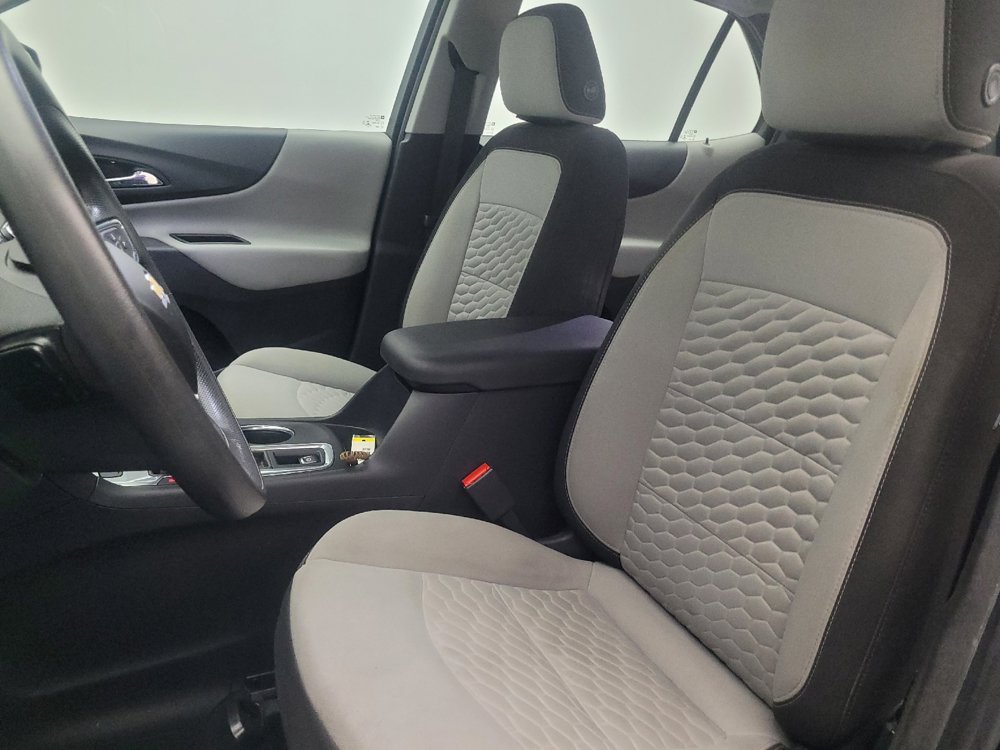 Used 2020 Chevrolet Equinox LS AWD/4WD image 17