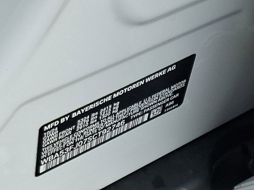 Used 2025 BMW 530i xDrive image 28