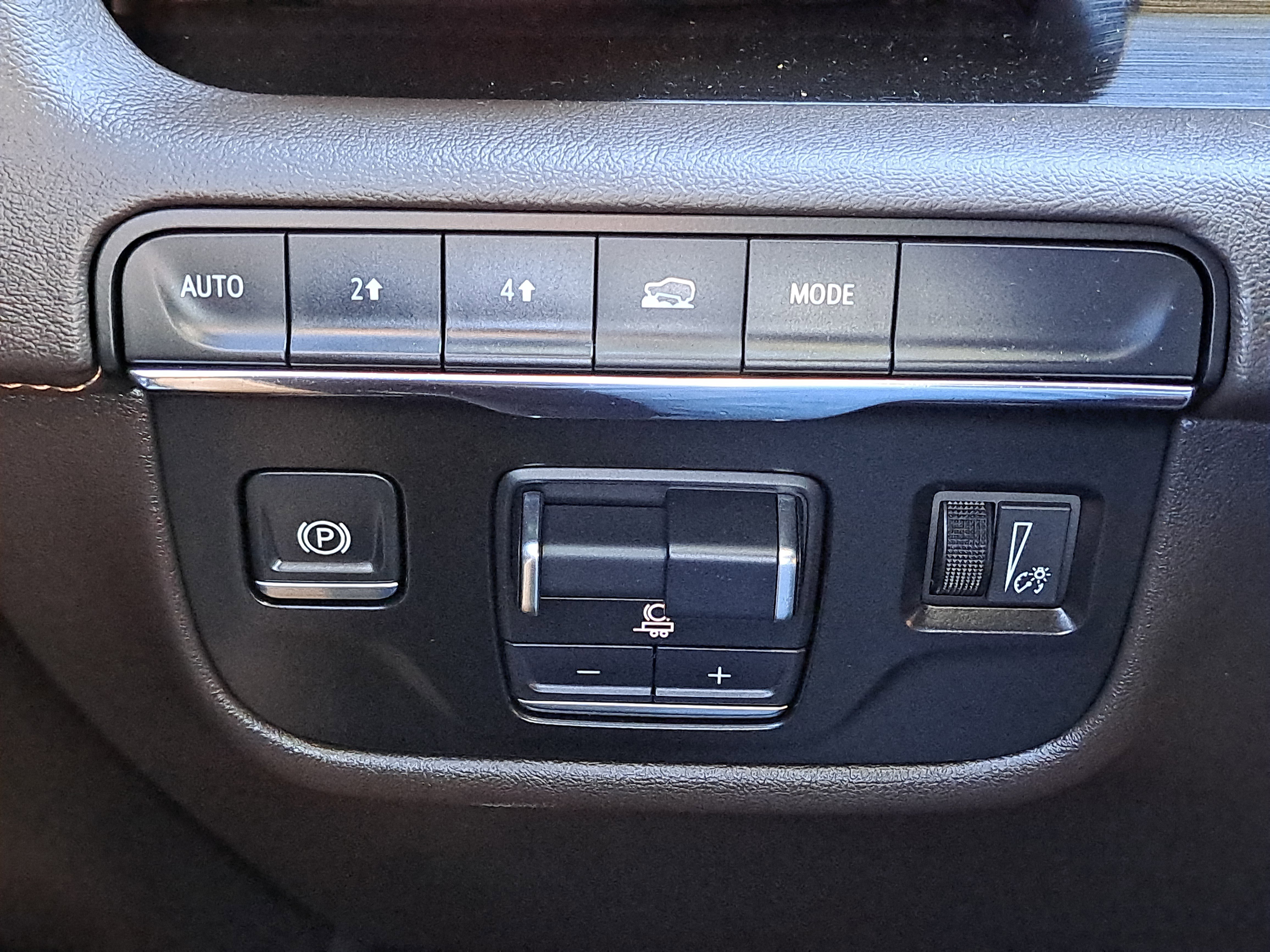 Used 2024 Cadillac Escalade ESV Sport w/ LPO, ONYX Package image 22