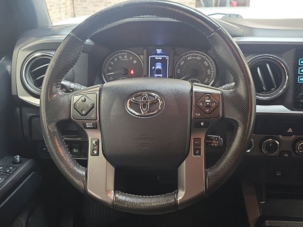 Used 2019 Toyota Tacoma TRD Off-Road image 14