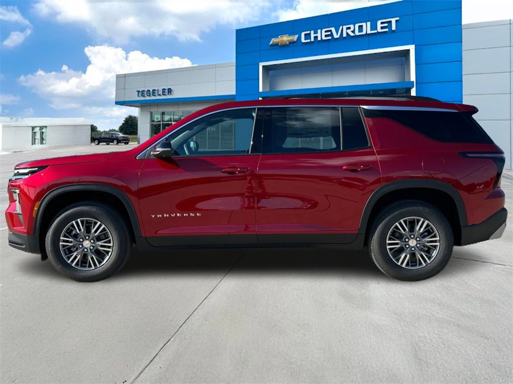 New 2026 Chevrolet Traverse LT w/ Driver Confidence Package image 8