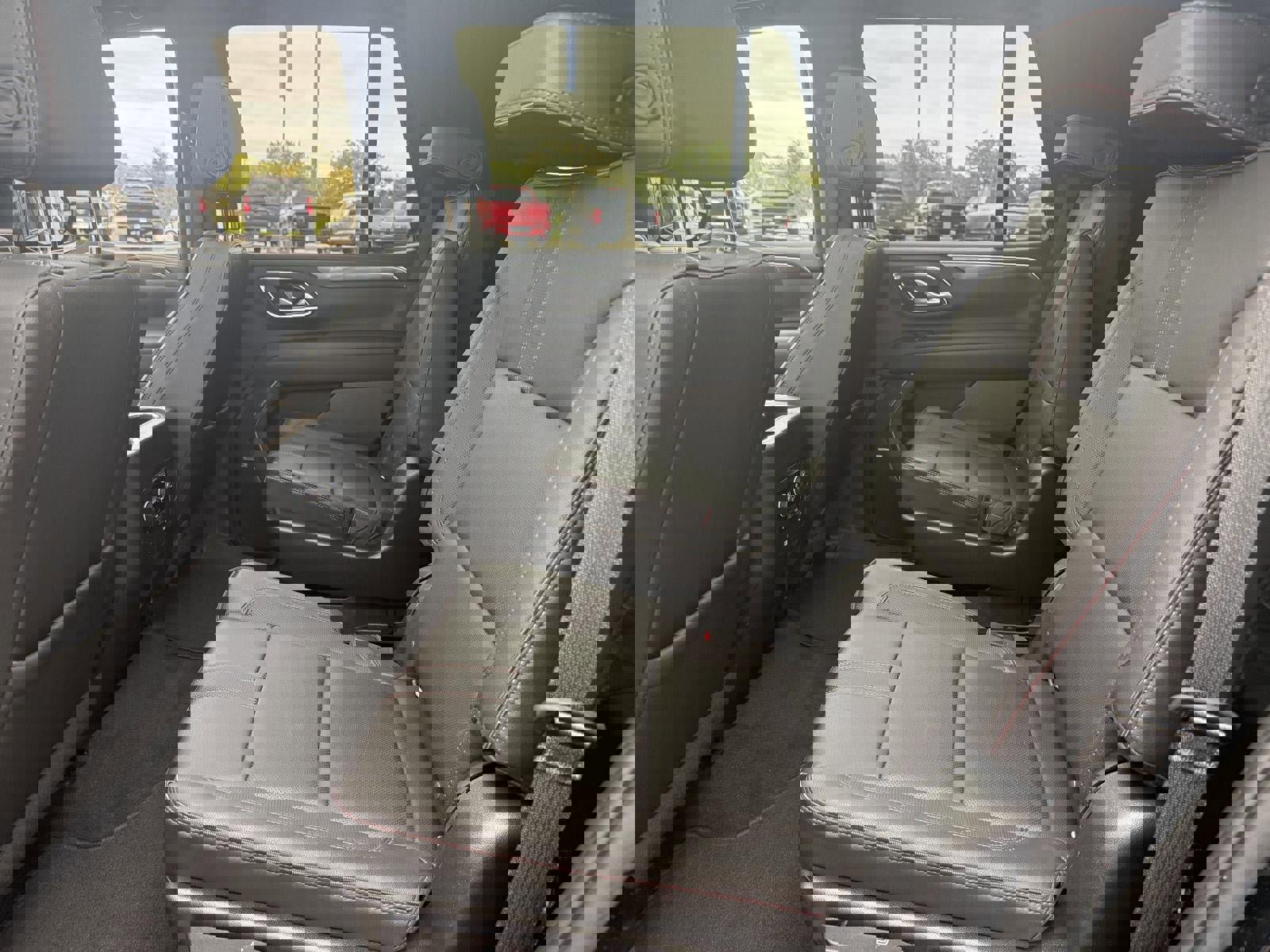 Used 2022 Chevrolet Tahoe RST w/ Luxury Package image 18