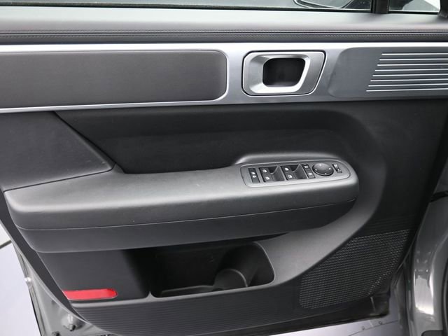 Used 2025 Hyundai Santa Fe SE FWD image 27