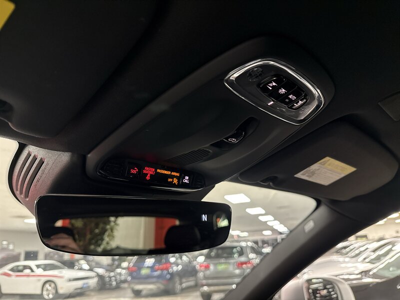 Used 2019 Volvo XC60 T5 R-Design w/ Protection Package Premier FWD image 33