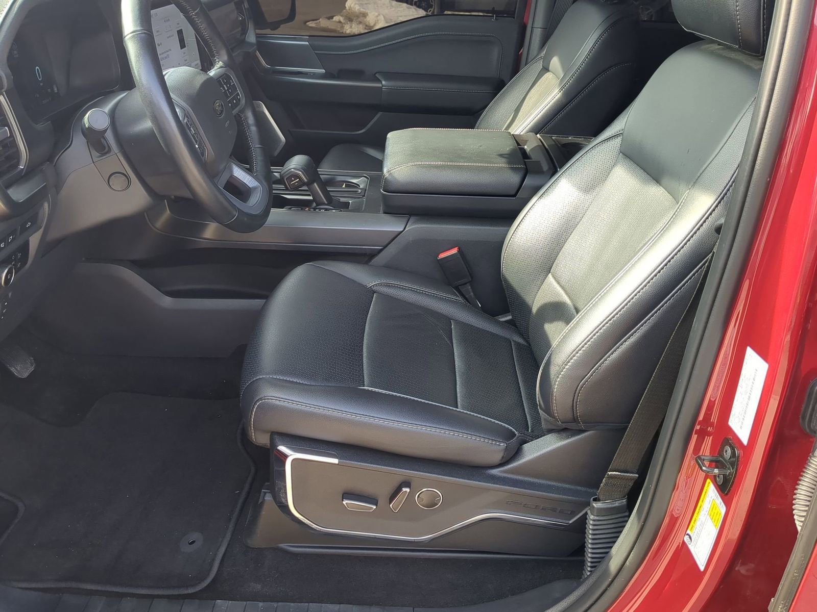 Certified 2024 Ford F150 Lariat w/ Equipment Group 502A High image 20