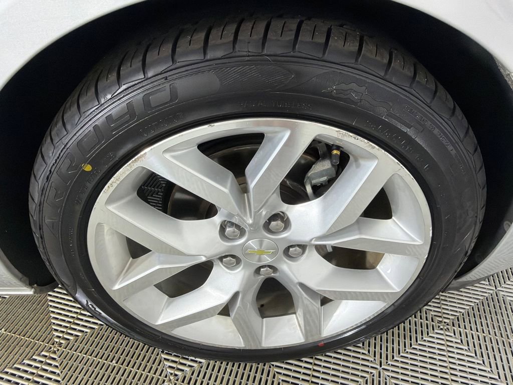 Used 2018 Chevrolet Impala Premier FWD image 13