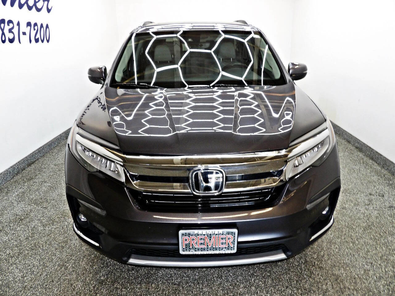 Used 2019 Honda Pilot Elite image 2