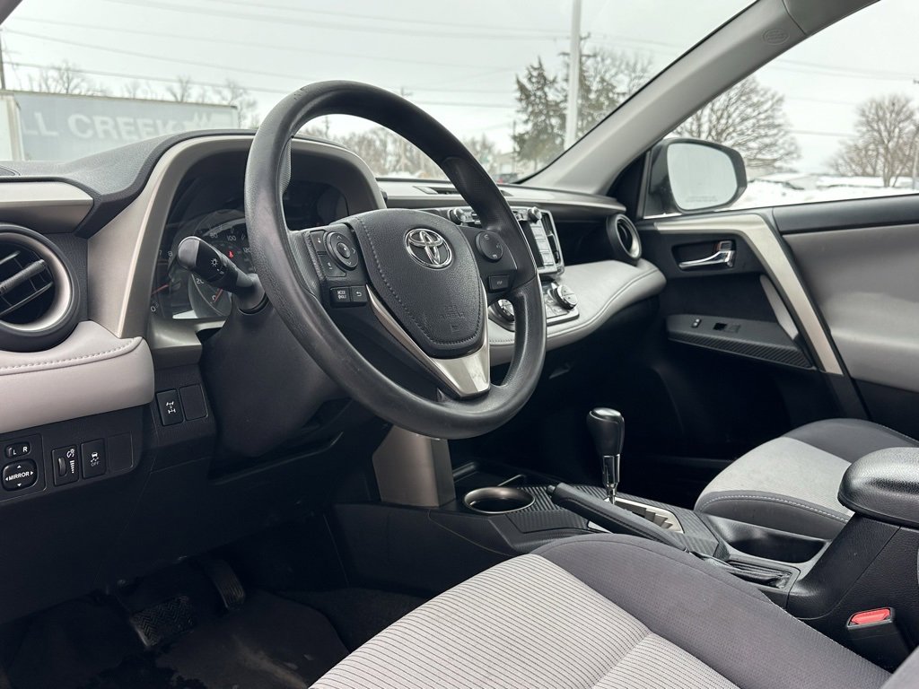Used 2015 Toyota RAV4 XLE image 8