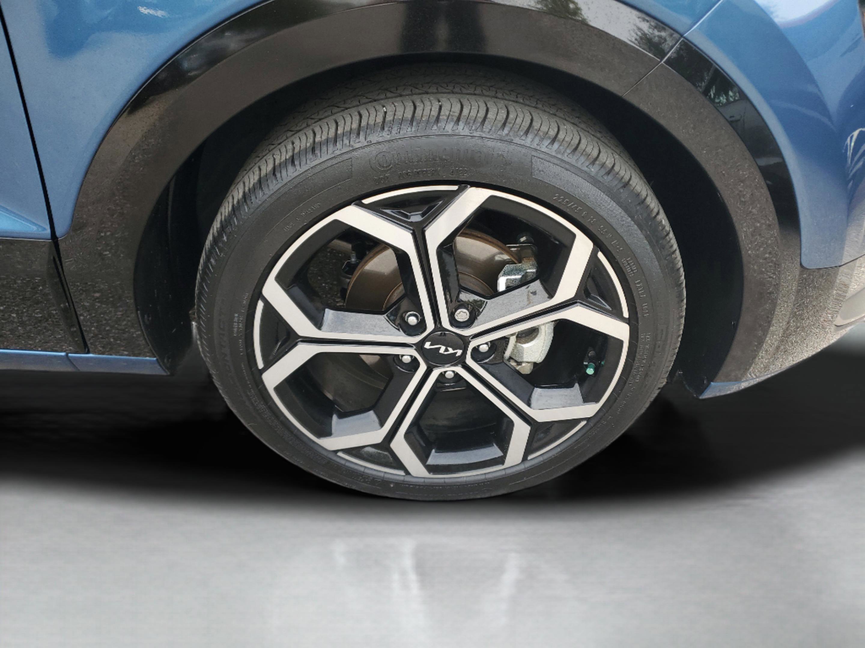 Certified 2024 Kia Niro SX Touring image 6