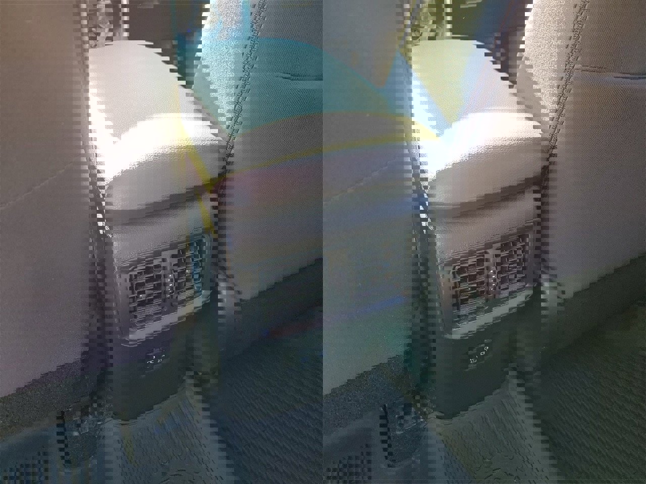 Used 2020 Toyota RAV4 XLE image 12