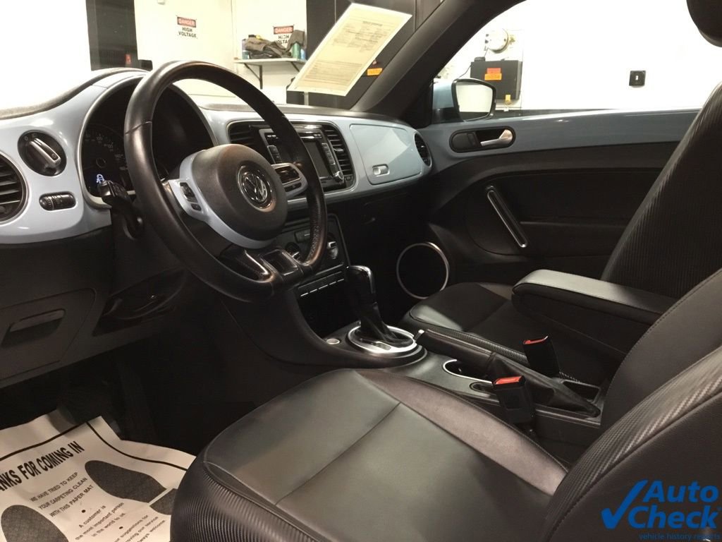 Used 2012 Volkswagen Beetle 2.5 FWD image 19