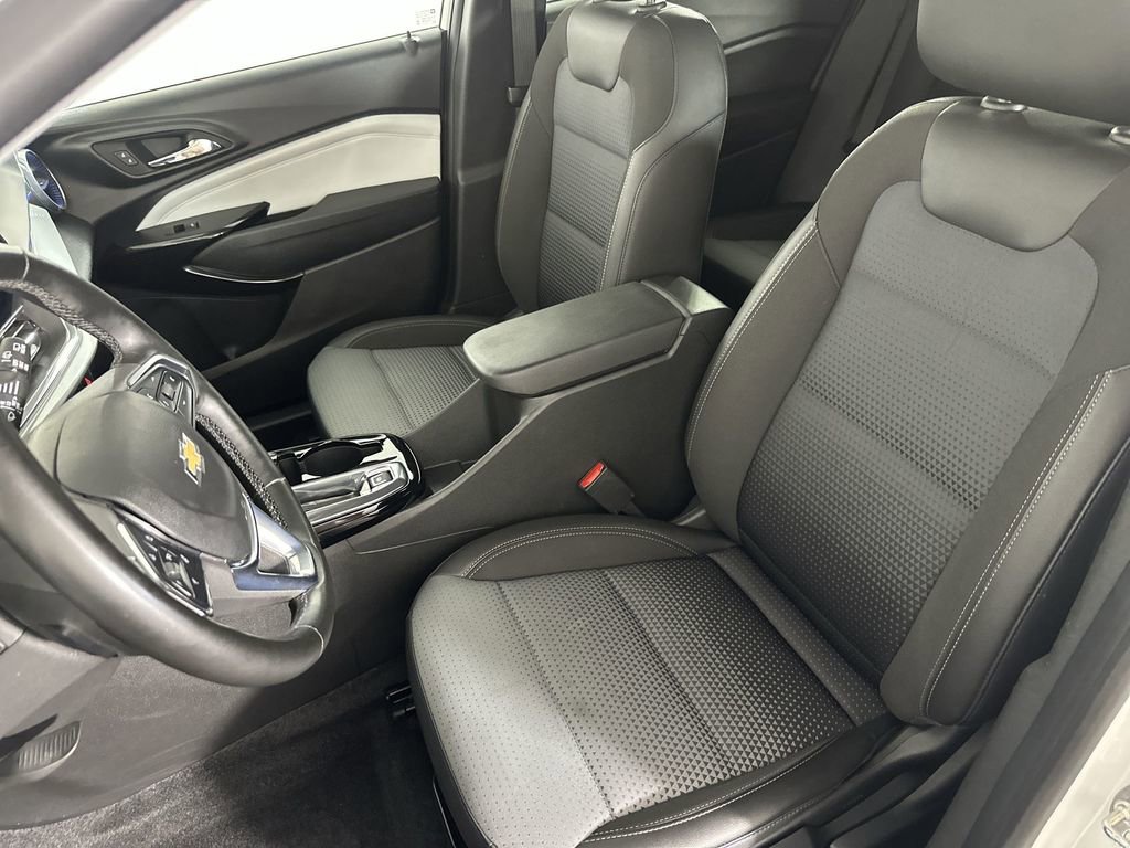 Used 2024 Chevrolet Trax LT w/ Driver Confidence Package FWD image 21