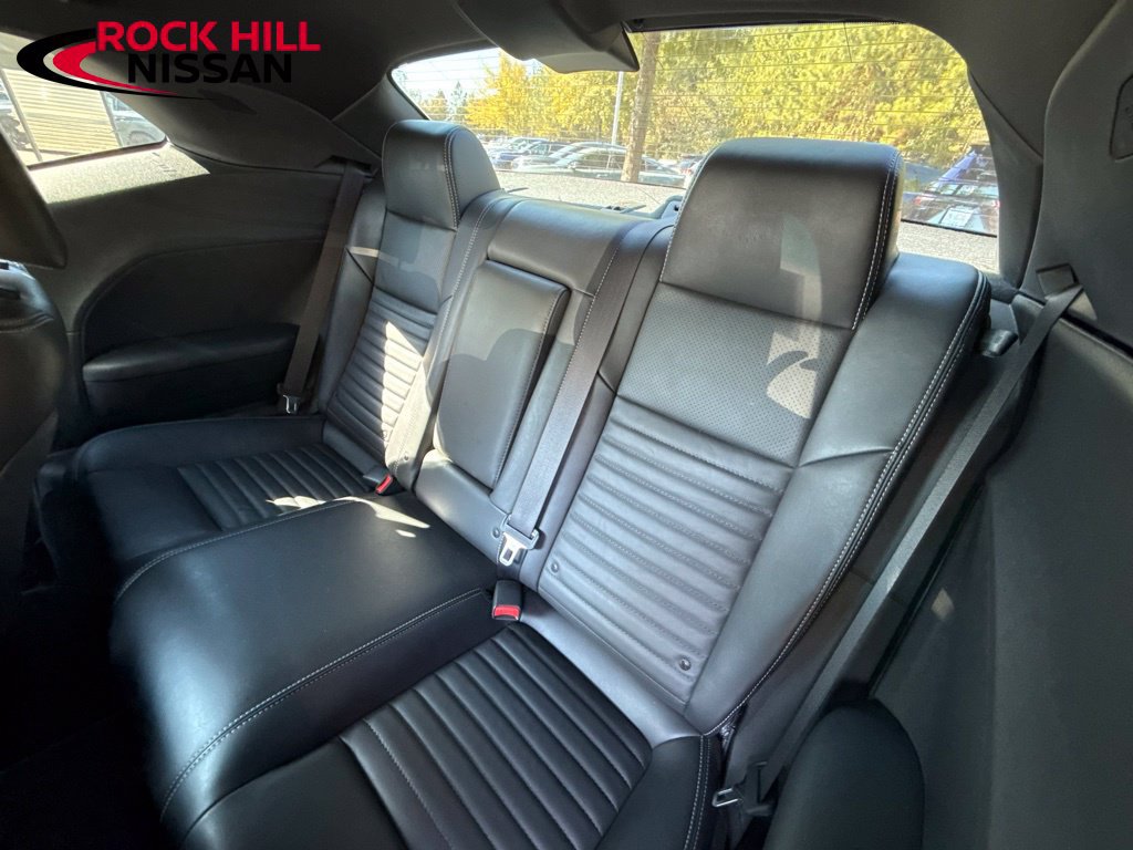 Used 2012 Dodge Challenger R/T RWD image 17