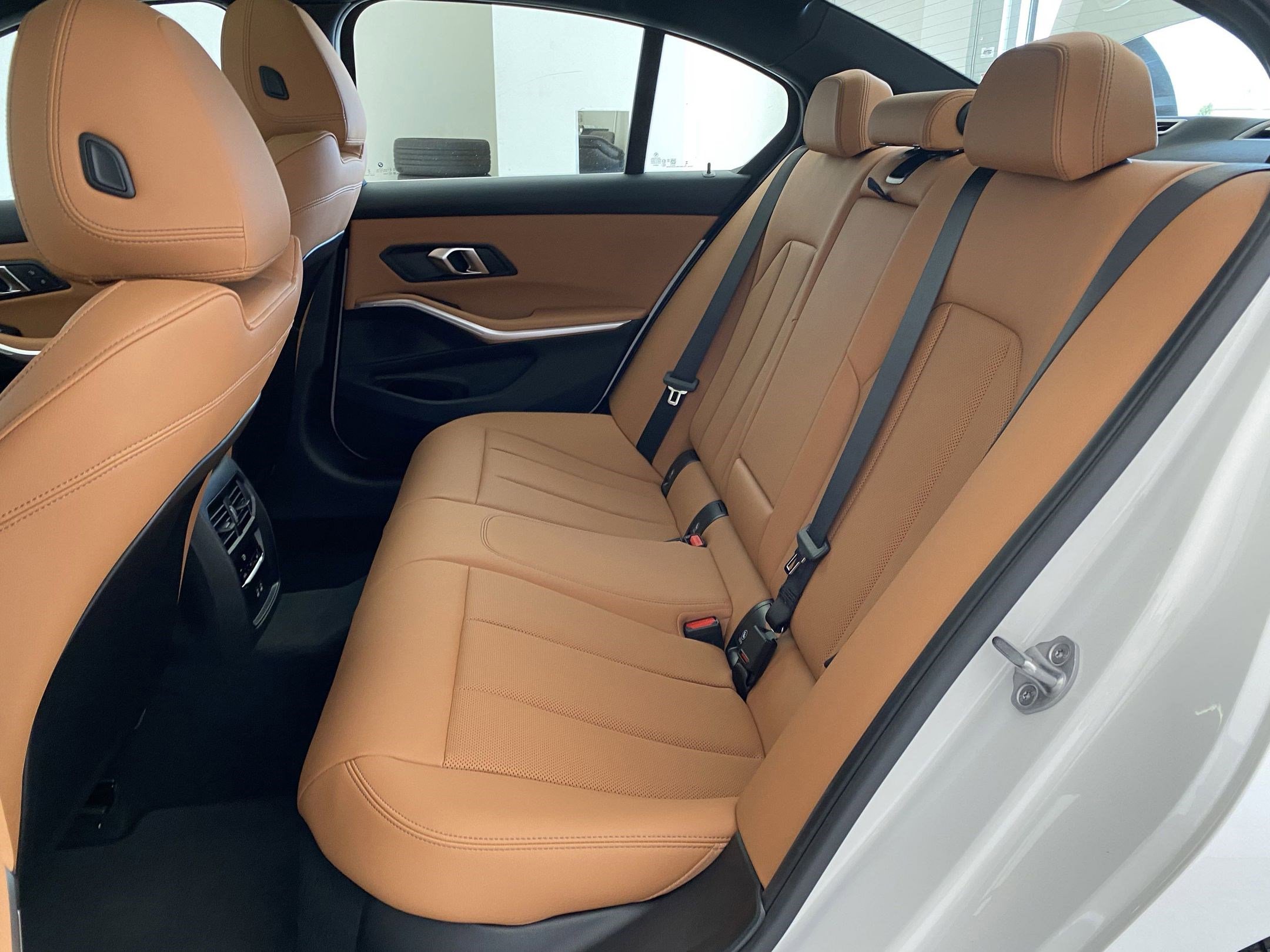 Used 2025 BMW 330i xDrive Sedan w/ Convenience Package image 13