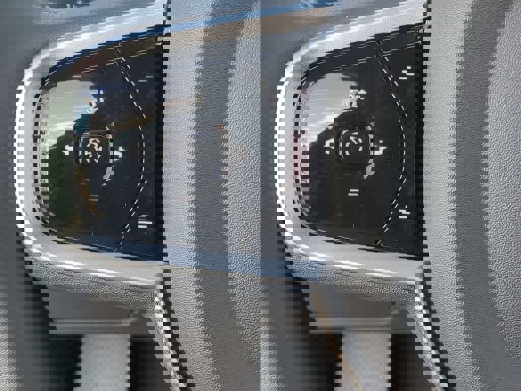 New 2026 Volvo XC90 B5 Core w/ Protection Package Premier image 24