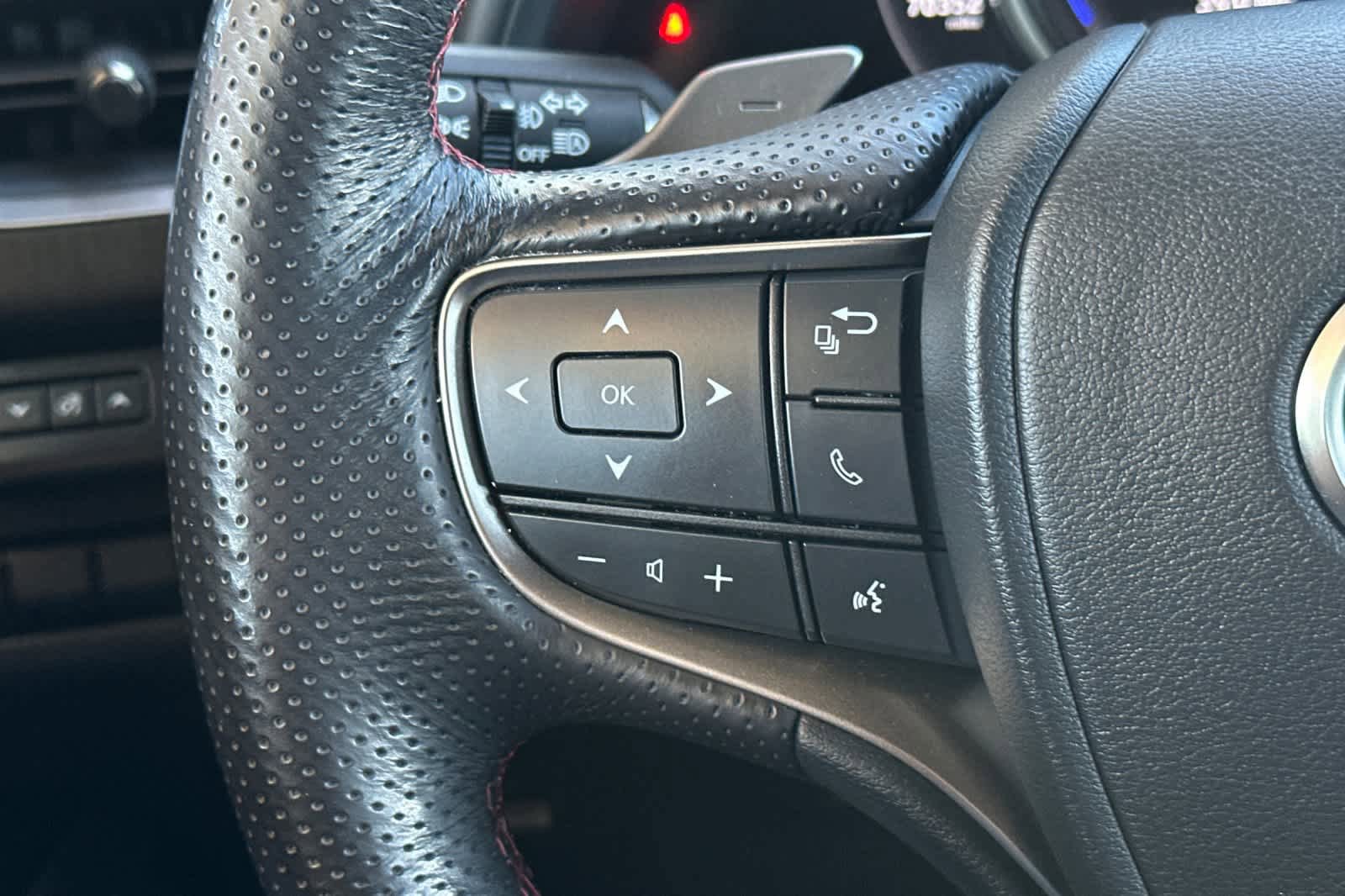 Used 2019 Lexus UX 250h F Sport w/ F Sport Premium Package AWD/4WD image 26