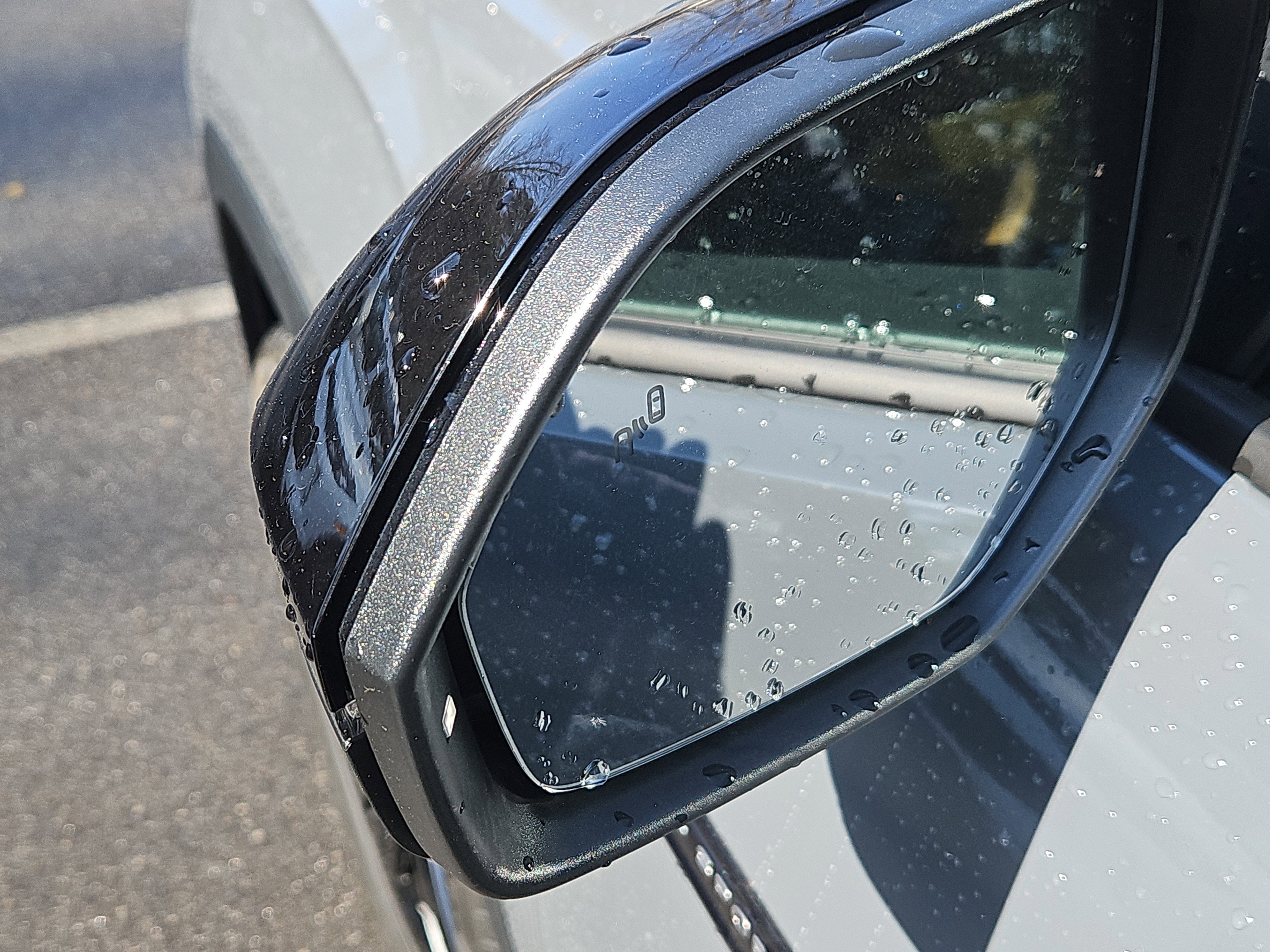 New 2026 Volkswagen Atlas Cross Sport SEL R-Line image 5