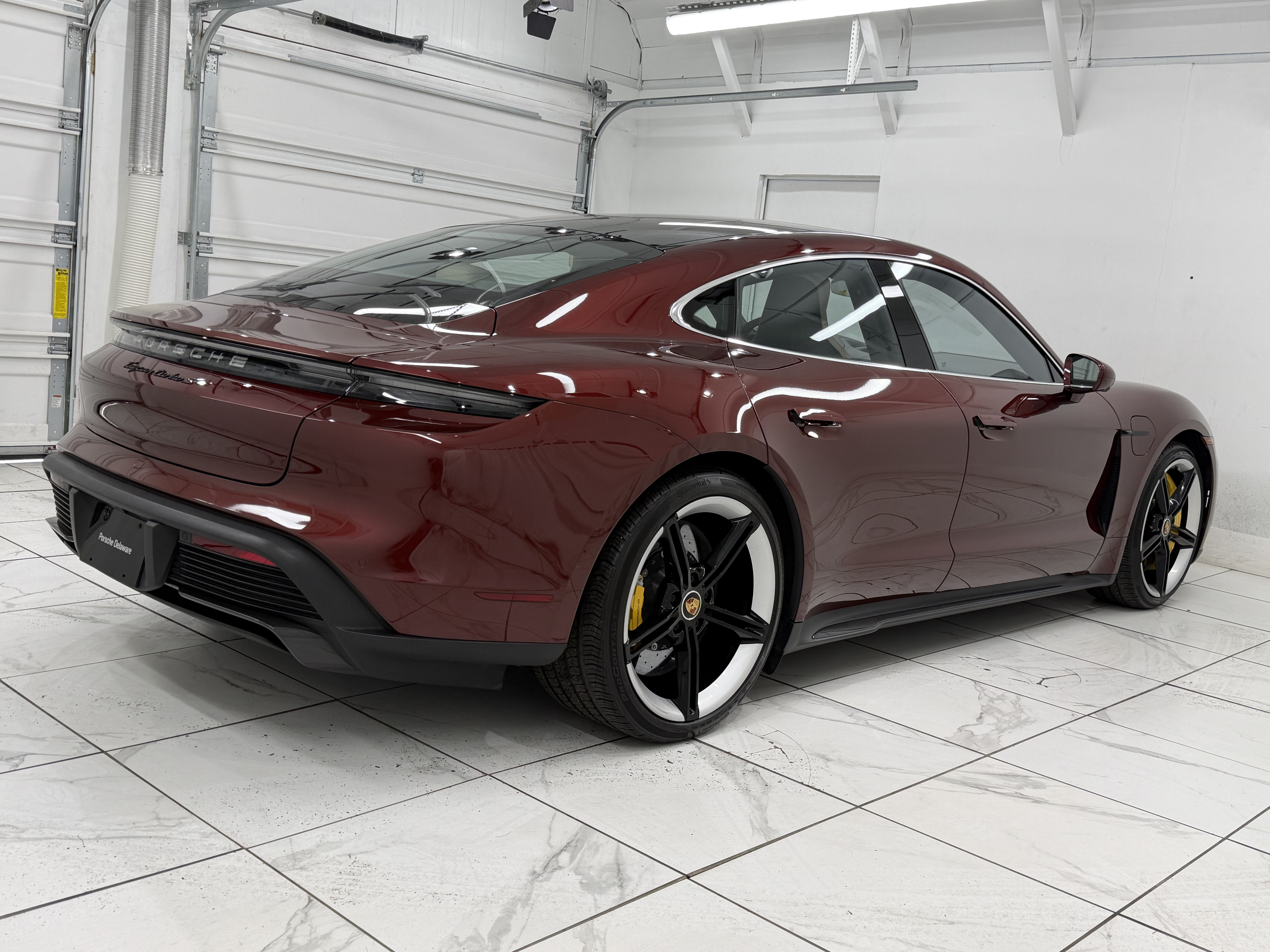 Used 2021 Porsche Taycan Turbo S AWD/4WD image 11