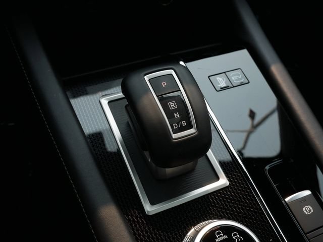 Used 2025 Mitsubishi Outlander SEL Black Edition AWD/4WD image 25