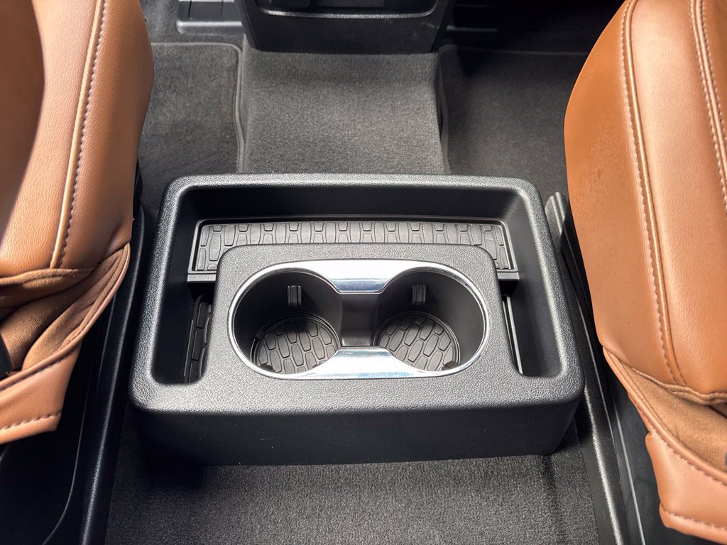 Used 2023 Lincoln Aviator Reserve AWD/4WD image 16