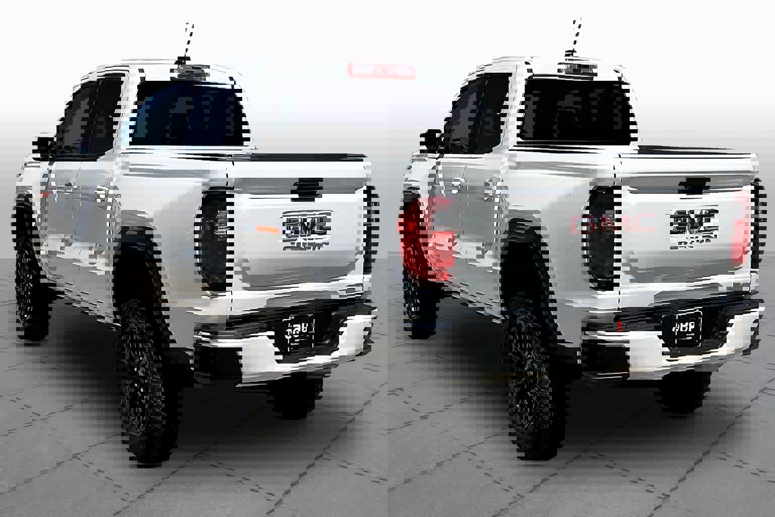 Used 2024 GMC Canyon Elevation image 12