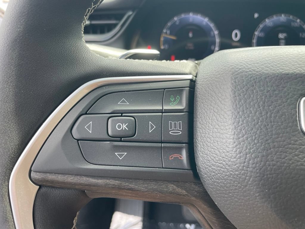 New 2026 Jeep Grand Cherokee Limited AWD/4WD image 32