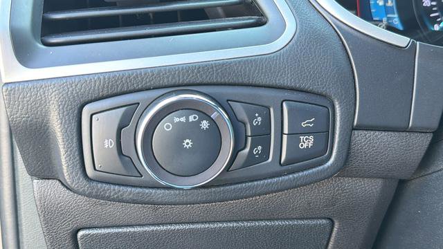 Used 2019 Ford Edge SEL w/ Equipment Group 201A image 29