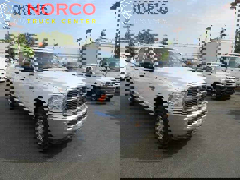 Used 2012 RAM 2500 ST w/ Chrome Appearance Group image 4