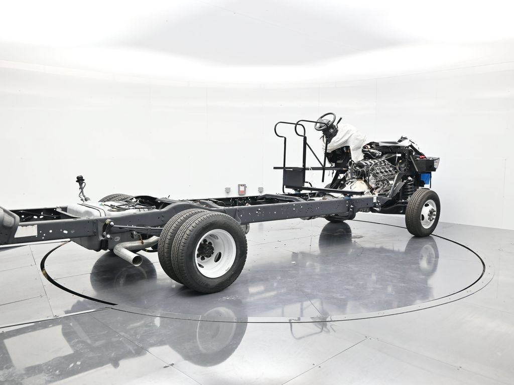 Used 2027 Ford E-350 and Econoline 350 Super Duty w/ Gaseous Engine Prep Package RWD image 5